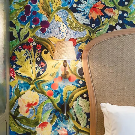 Miss Fuller Hotel 4*