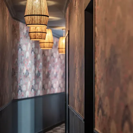 Miss Fuller Hotel 4*